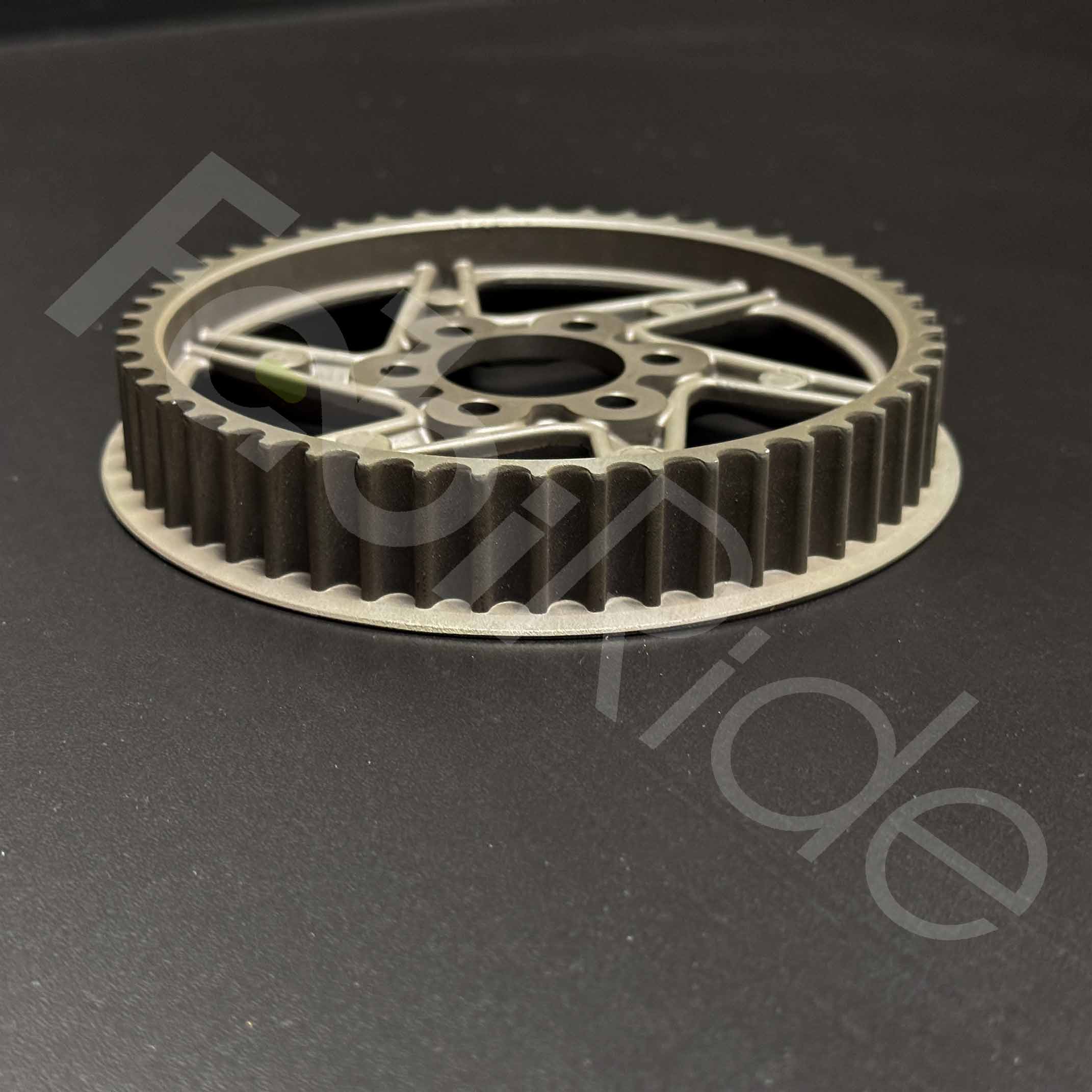 OEM-Riemenscheibe für Sur-Ron Light Bee L1E und Light Bee X in Detailansicht